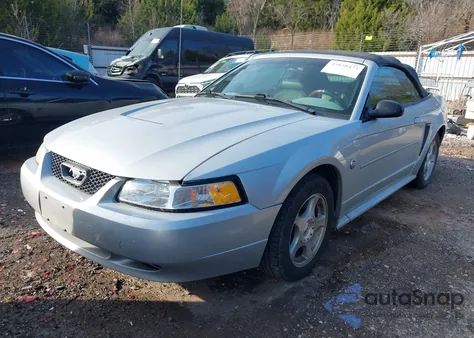 2004 Ford Mustang z USA, uszkodzony, nr VIN 1FAFP44604F229637